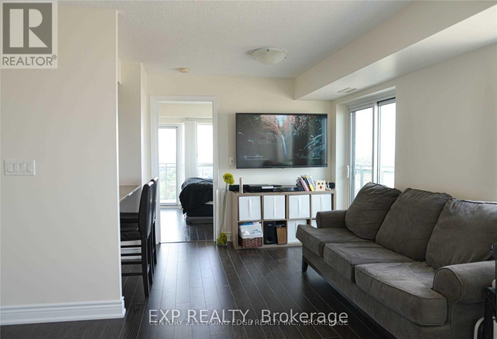 1610 - 215 Queen Street E, Brampton, Ontario  L6W 0A9 - Photo 4 - W11937975